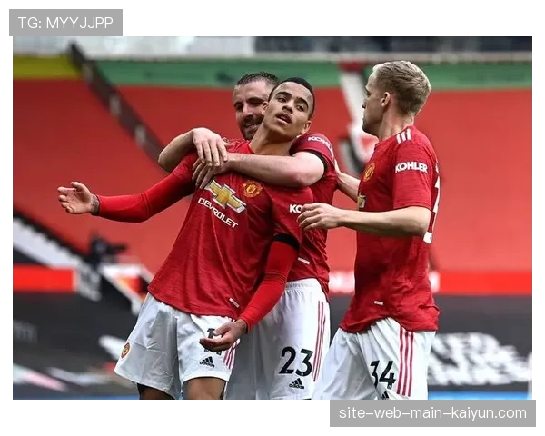 巴尔科拉与马尤卢替补建功 巴黎圣日耳曼进攻深度令对手防不胜防